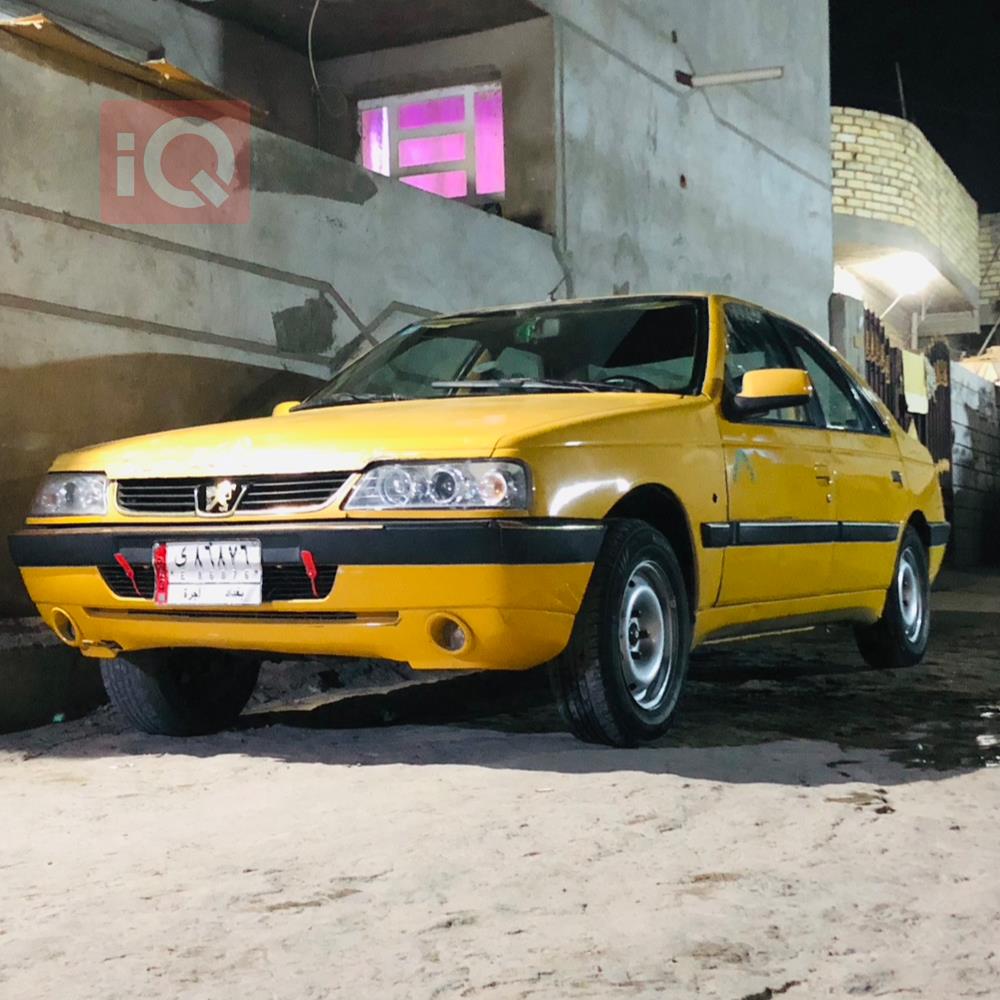 Peugeot 405